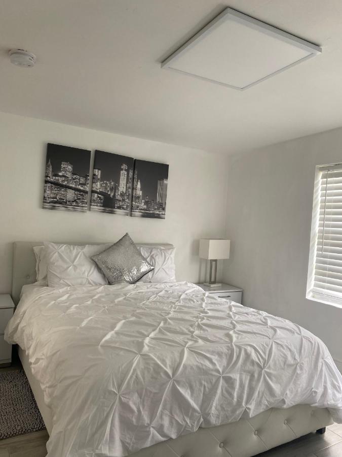 Modern Home, Excellent Location Miami Exterior foto